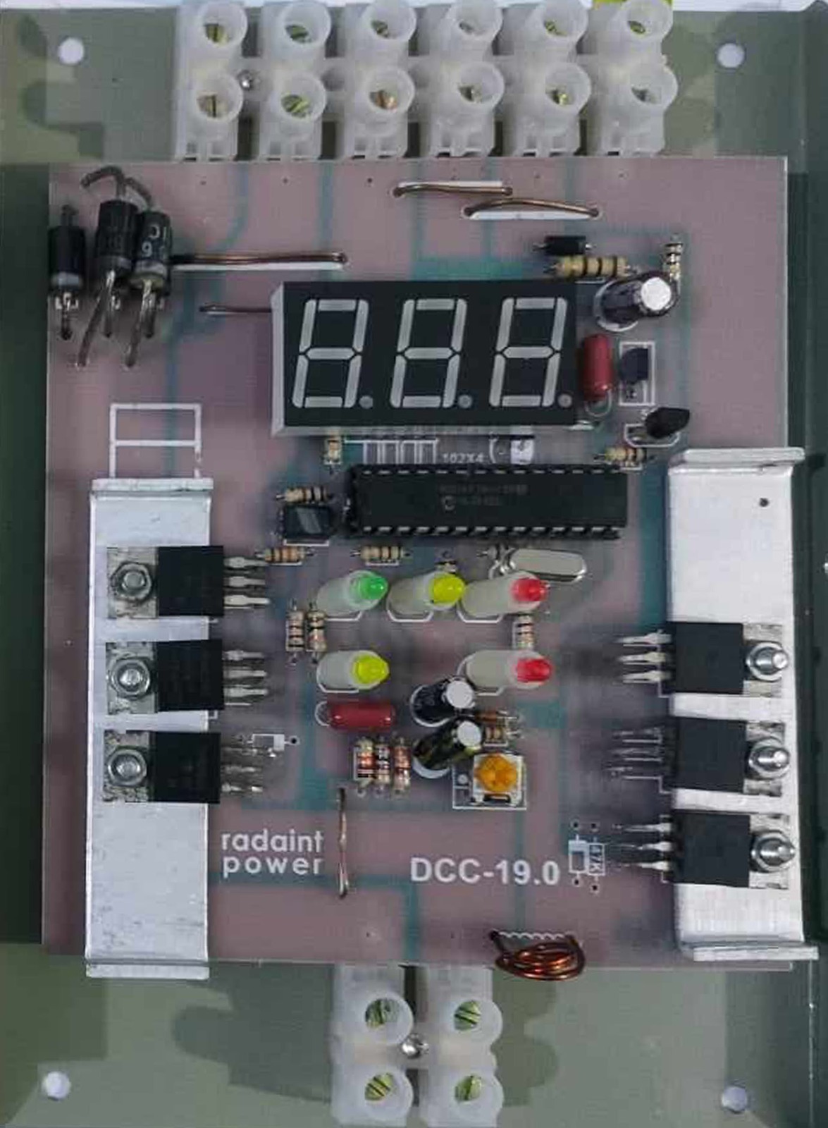 Radiant Power 20A Digital Solar Charge Controller. 