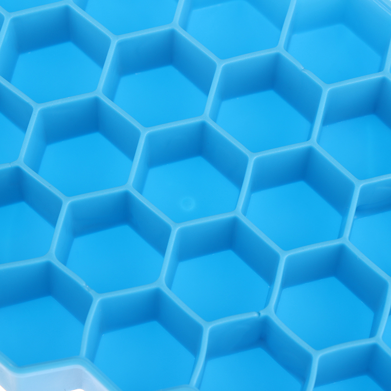 37 Grid Honeycomb Silicone Ice Cube Mold With Lids Large-capacity Ice Tray Mold Reusable Food Grade Ice Maker Mould Bayline. 