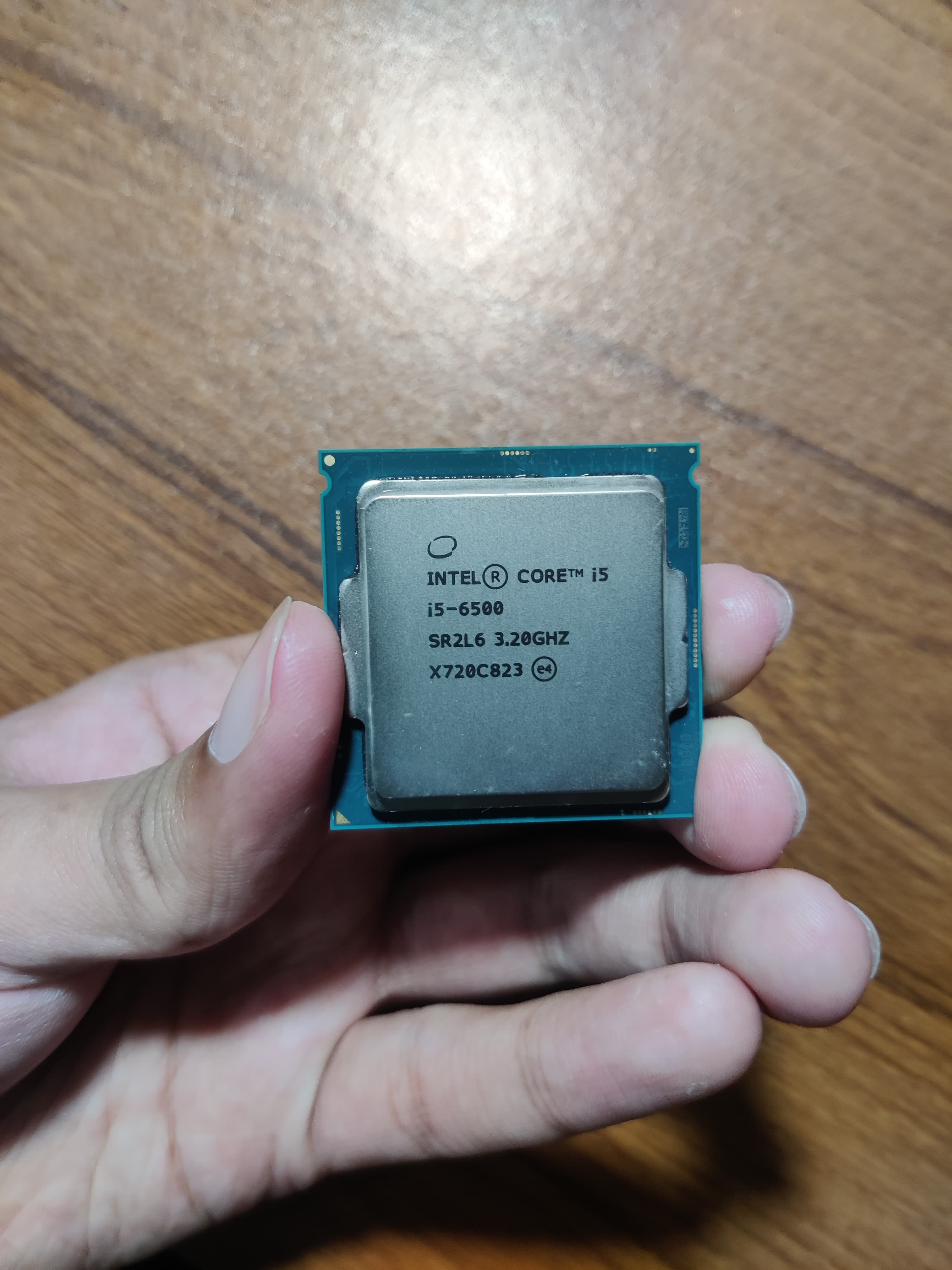 PROCESSOR CORE i5 6th gen 6500 model. 