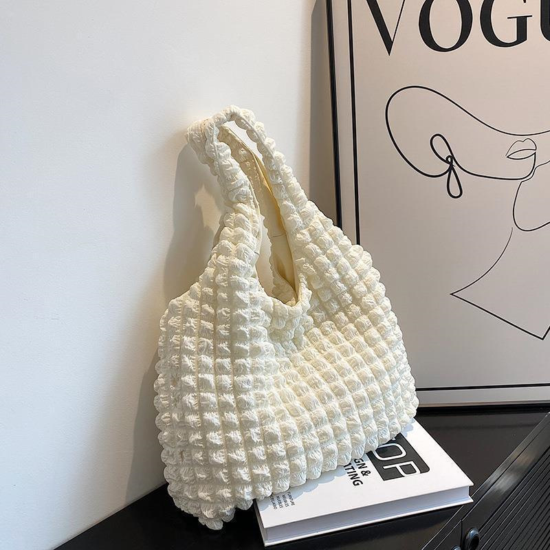 2023 New Summer Korean Ins Girly Cloud Puff Flower Shoulder Bag Canvas Simple Handbag. 
