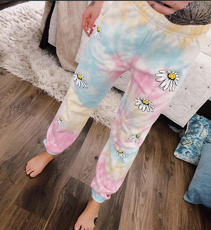 Women Daisy Tie Dye Sweatpants, Colorful Capri Jogger Pants