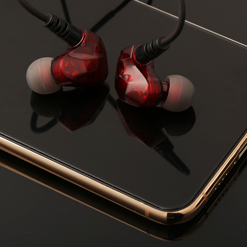 In-ear dual dynamic sports headphones, new smart wire-controlled high-definition sound quality mobile phone and computer headphones. 