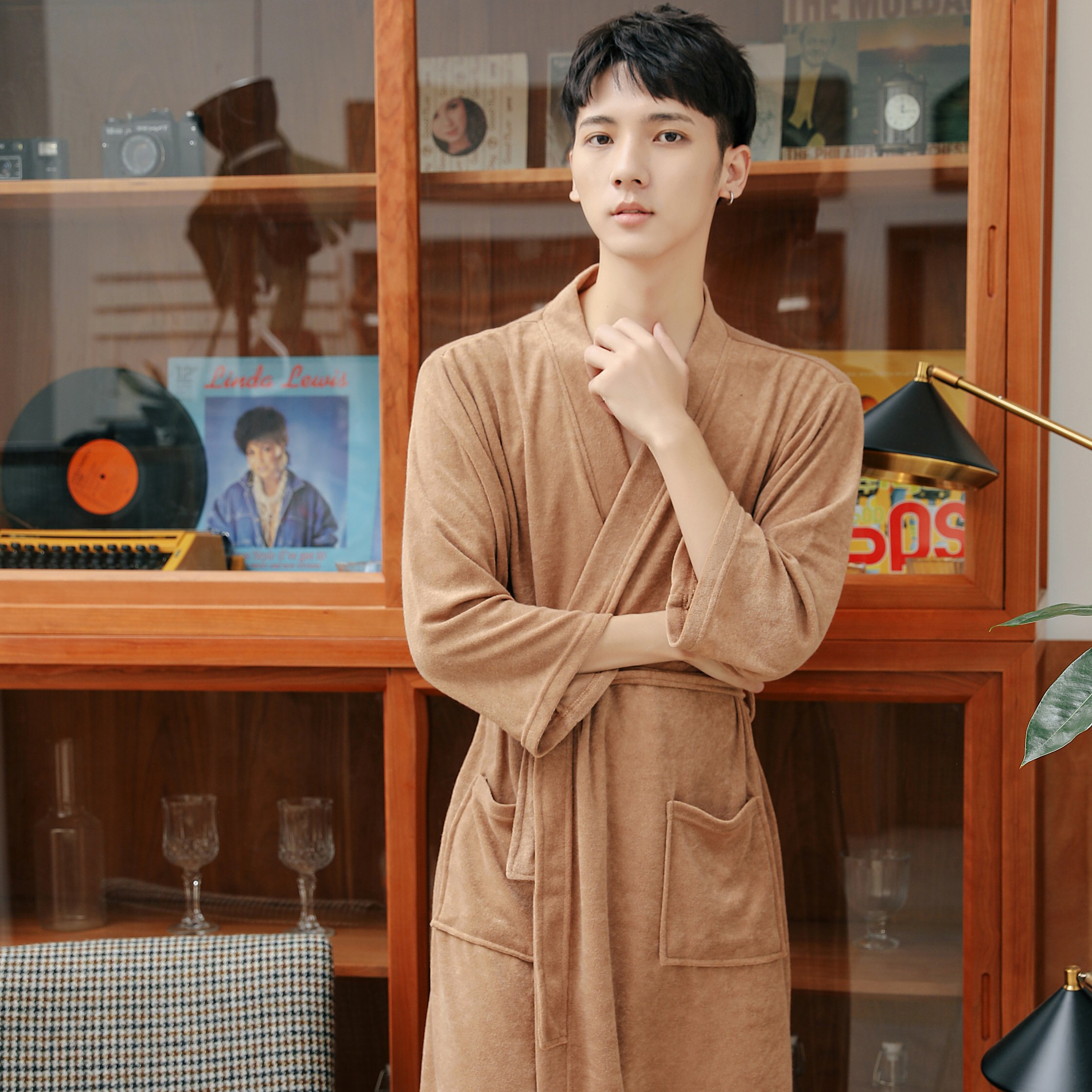 Spring and Summer Thin Towel Material Bathrobe Skin-Friendly Absorbent Breathable Couple Quick-Drying Thin Elegant Home Wear. 