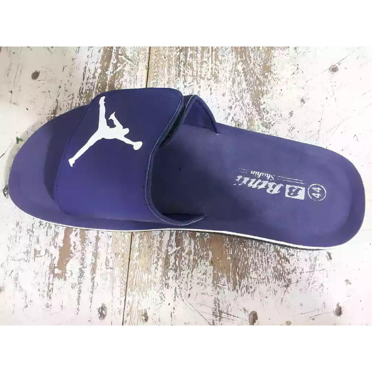 Awesome Fashionable Rubber Slipper for Men.