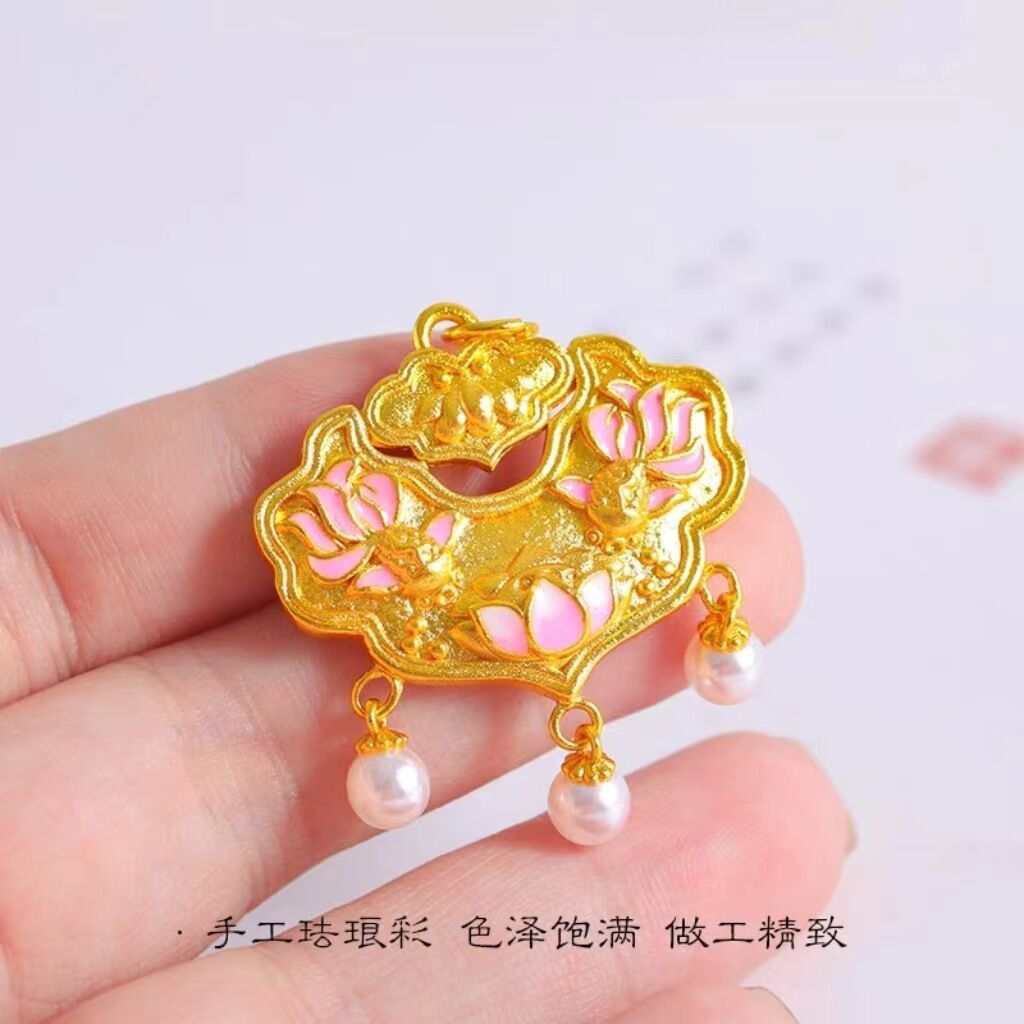 Ruyi Koi Pendant Shop Same Style Sand Gold Double Fish Lotus Safety Lock Bag Sweater Chain Necklace. 