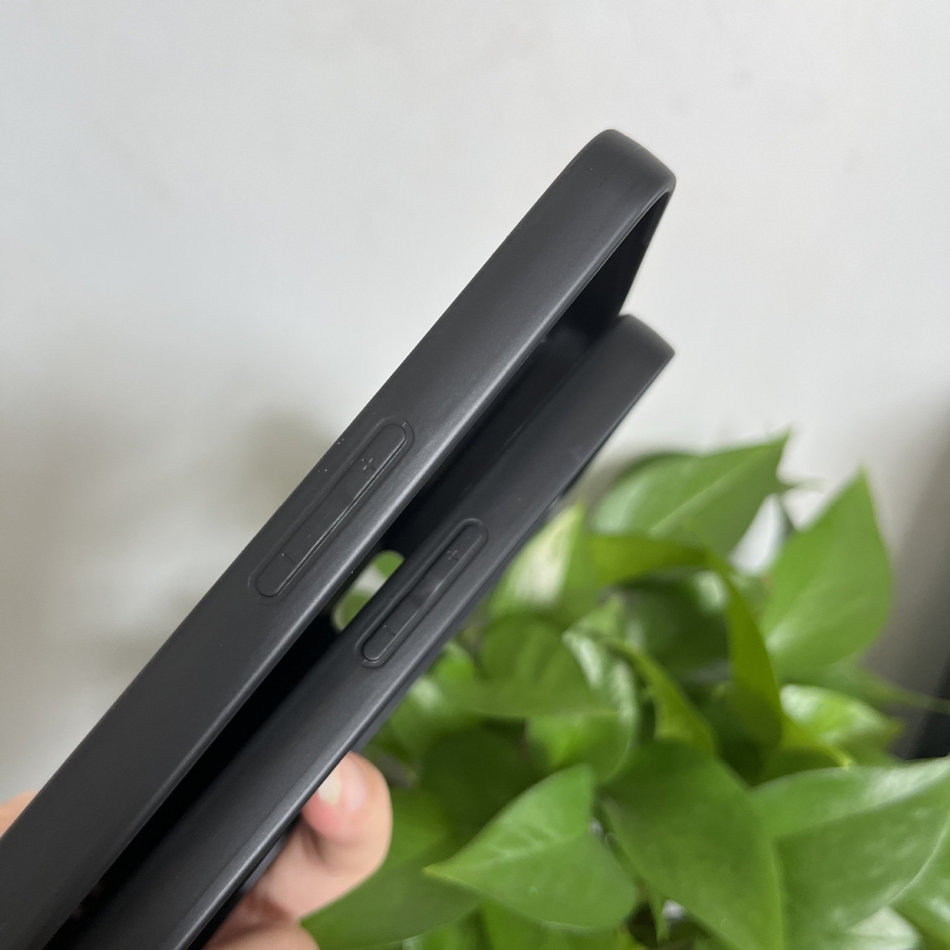 Applicable Model OnePlus ONE Plus 1+10R 5G Large Hole Groove Two-in-One Patch Phone Case Protective Sleeve. 