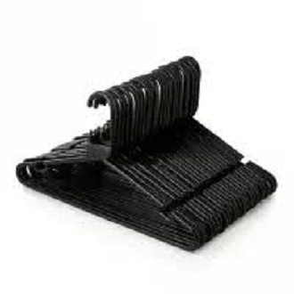 Plastic Hangers 12-Piece Pack