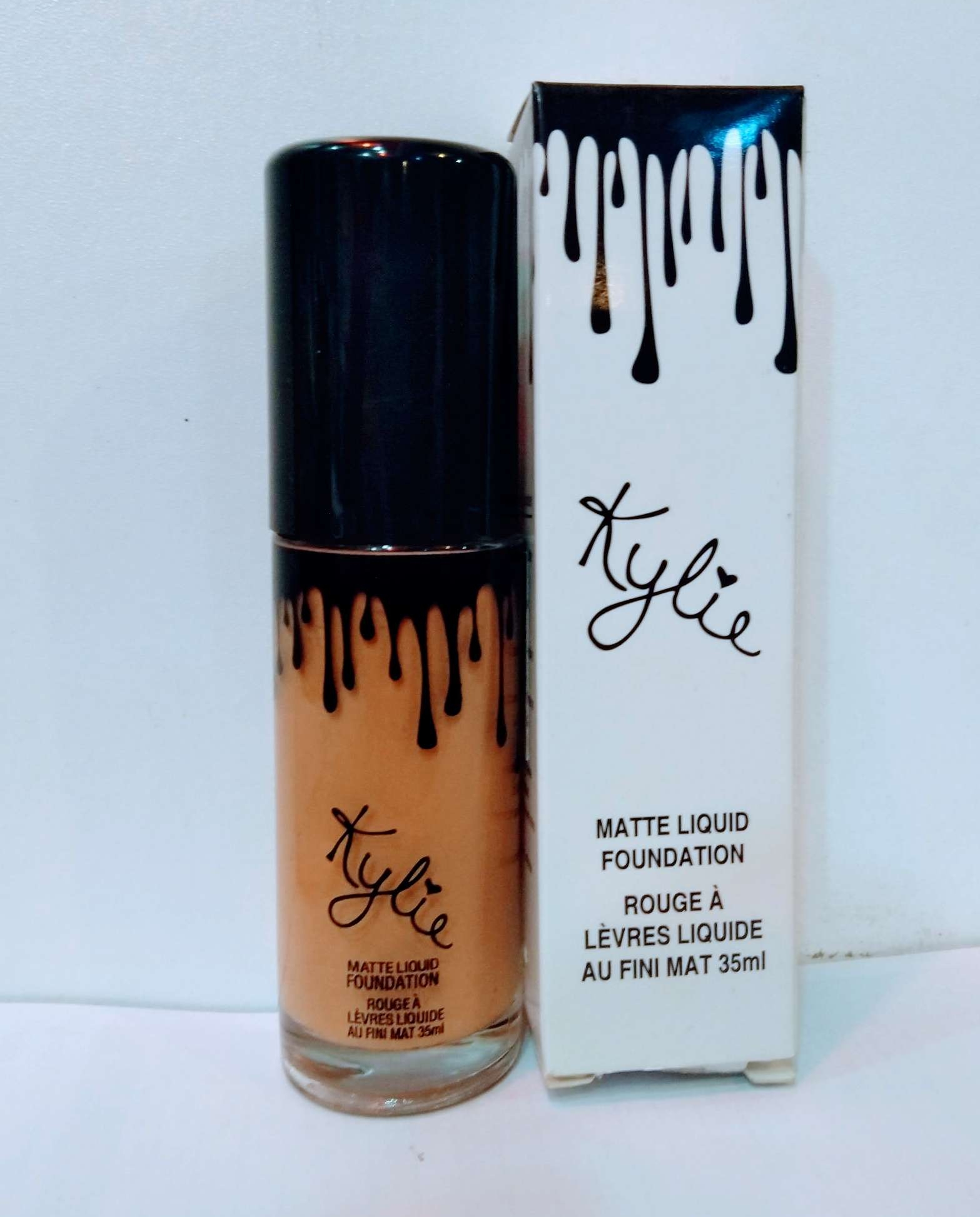 kylie matte liquid foundation