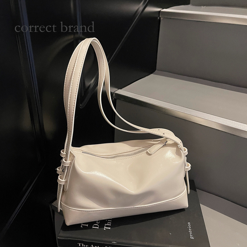 Cross-Border Wholesale Niche Designer Fashion Simple Commuter Shoulder Bag For Women 2026 New Model High-End Large-Capacity Pillow_voghion.com