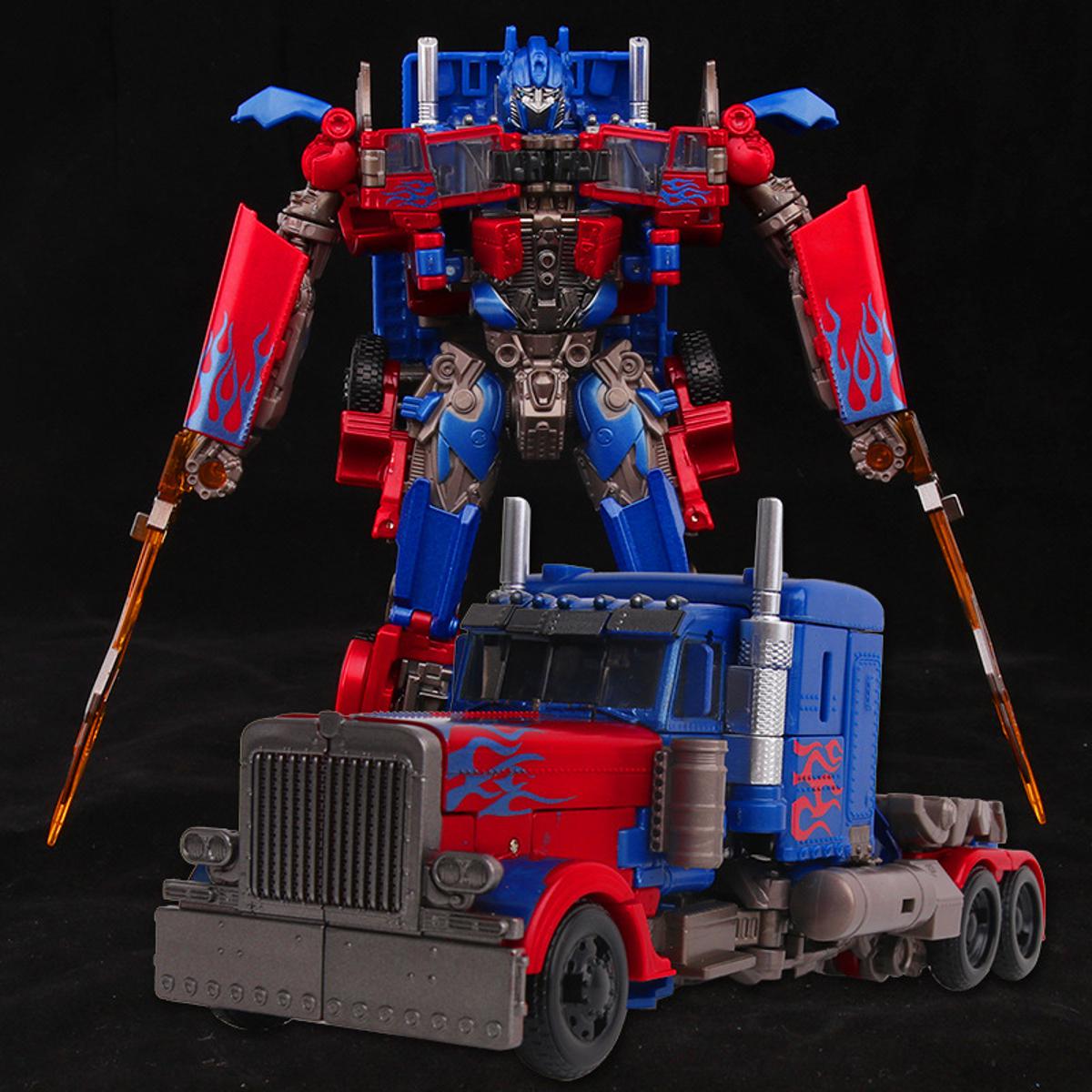 Transformer Optimus Prime Studio Series Voyager Class Knight Star Leader 8801 Star Alliance Deformation Robot Toy. 