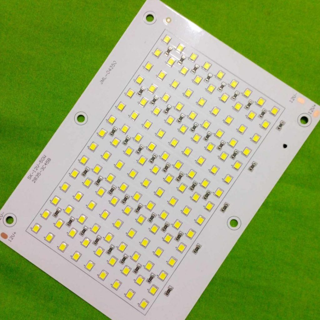 SK-12V Direct Solar LED 50W White Color Size 150x110mm 135 Pcs LED Light 12V Battery Light Bulbs 50W LED Light 12V Battery Light. 