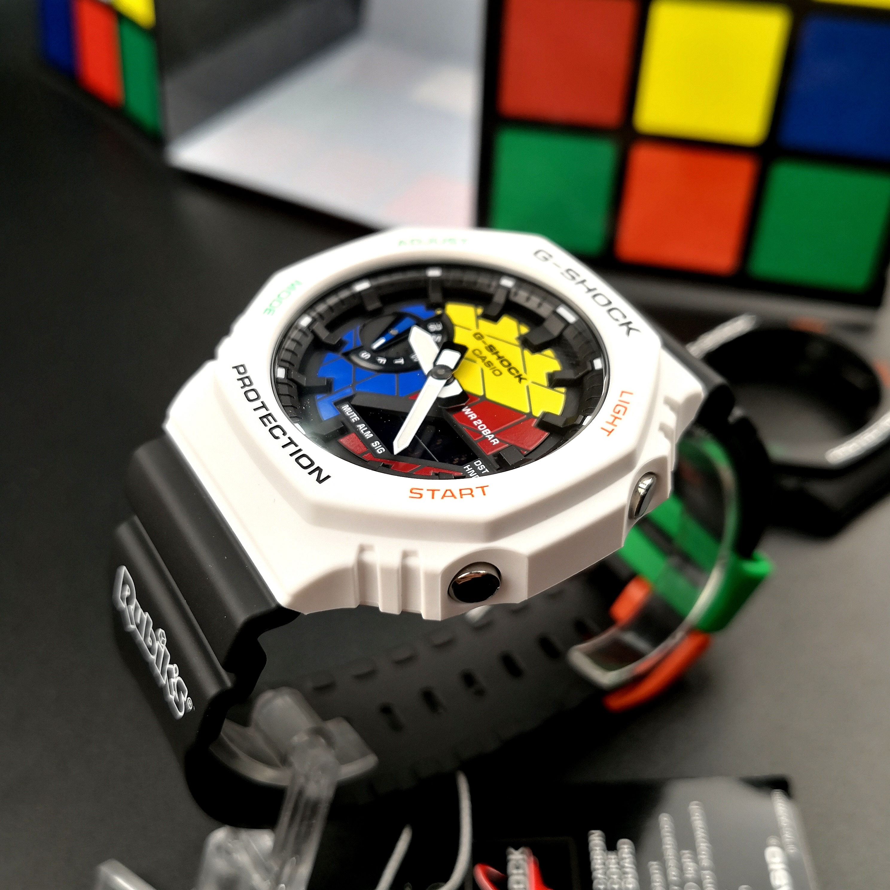 New (Ready tock) G-hock GA2100 Men Watch port Watch Dual Time Diplay Water Reitant hockproof and Waterproof World Time LED Men' Boy port Writ Watche with 2 Year Warranty GAE-2100RC-1A. 