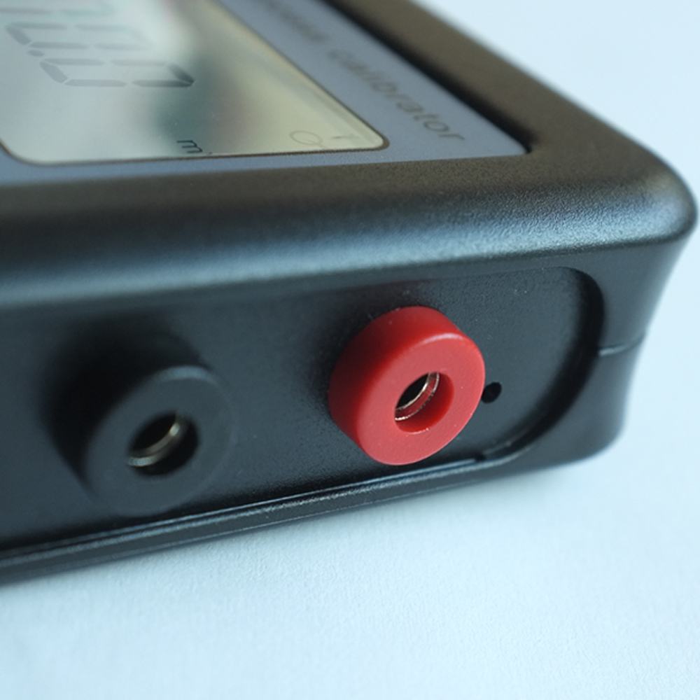 KOGEEK LB02 Multifunctional Calibrator Tester Resistance Current Voltmeter Portable Signal Generator. 