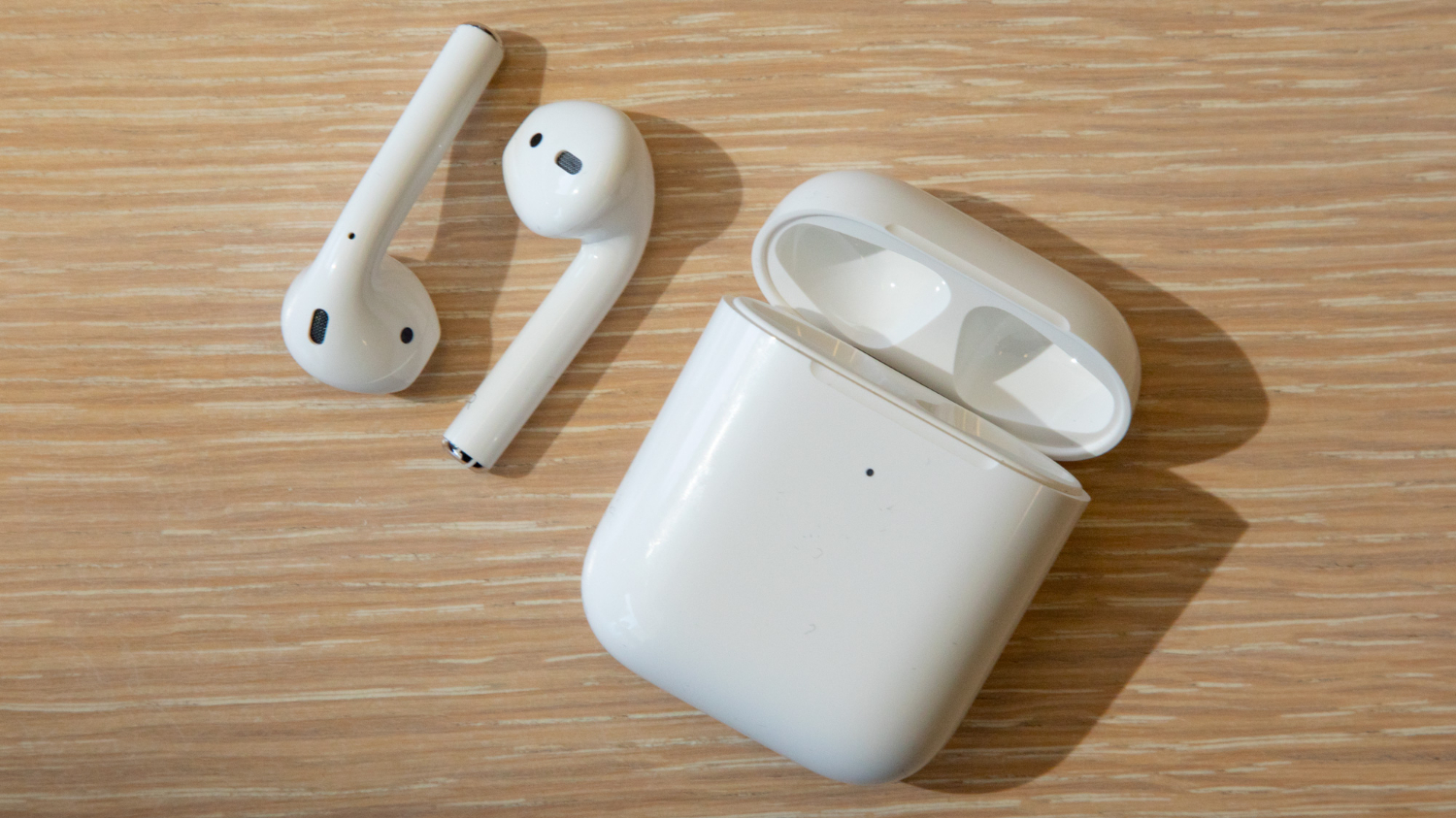AirPods (2nd generation) For Iphone 12 Pro Max. 