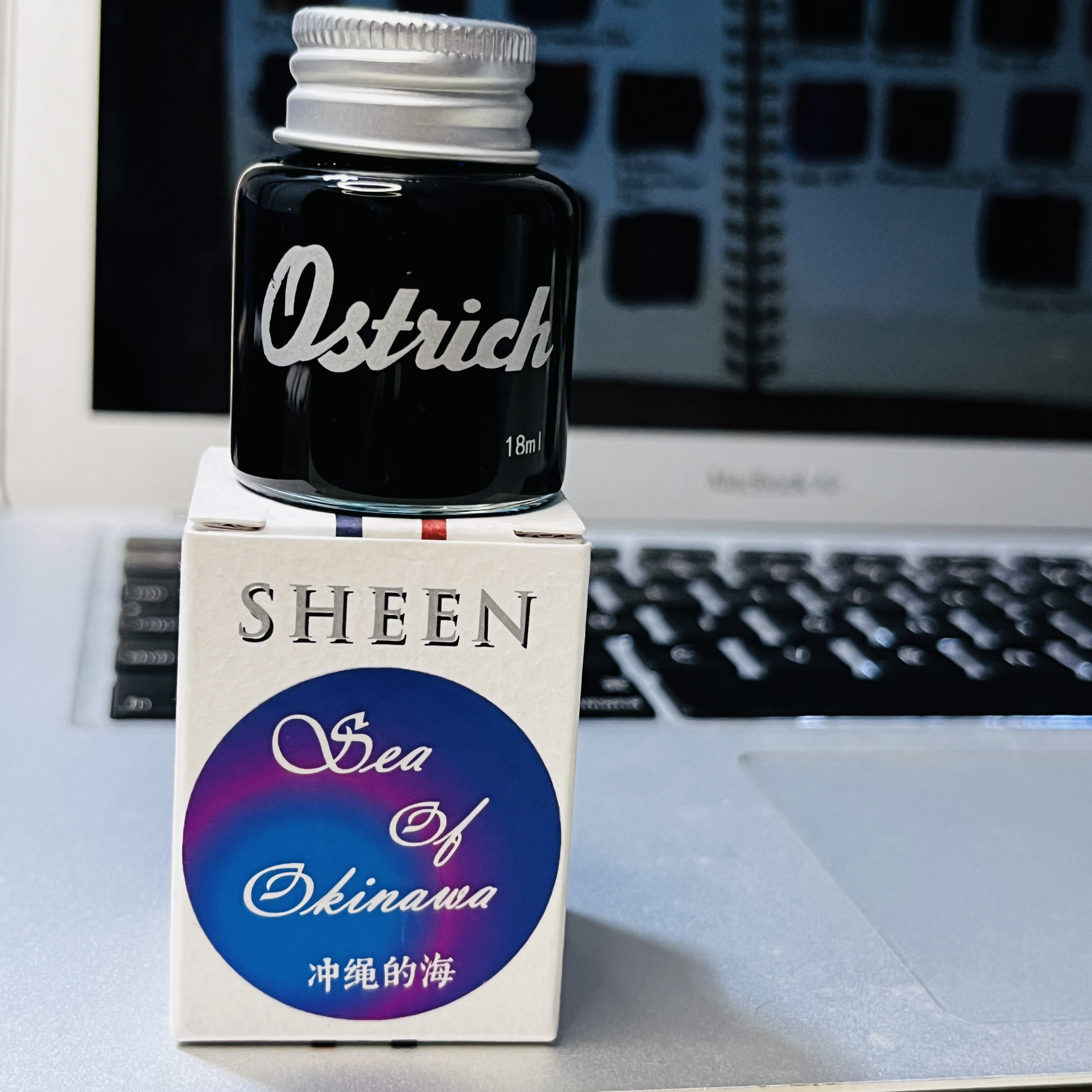 Ostrich Sheening Inks Retro color 18 ml non -carbon series color sheen ink. 