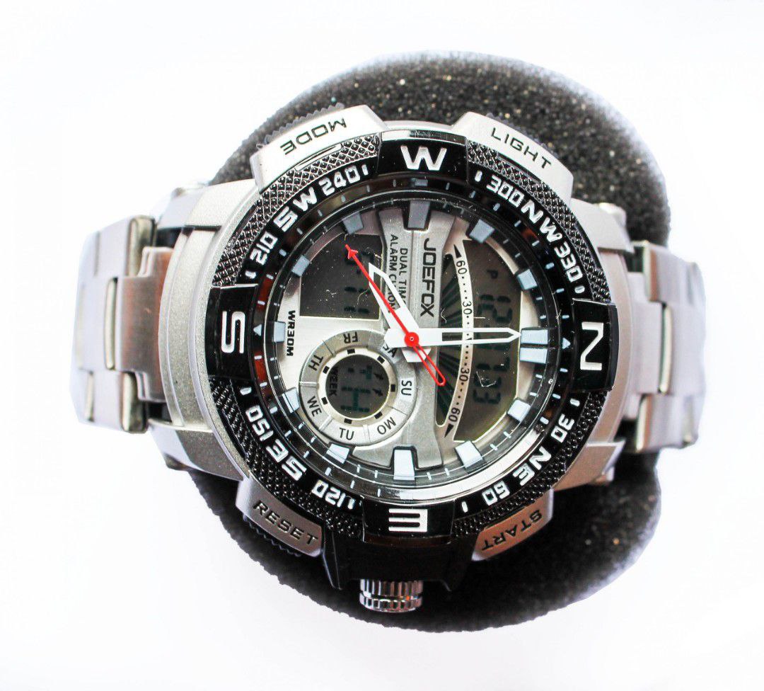 JOEFOX watch for men / premium quality waterproof & dual view watch. 