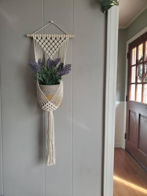 Macrame well plant hanger