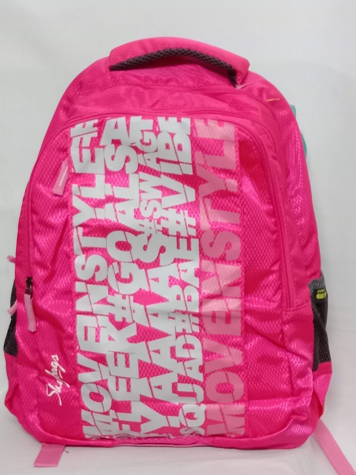 Pink colour outlet skybags