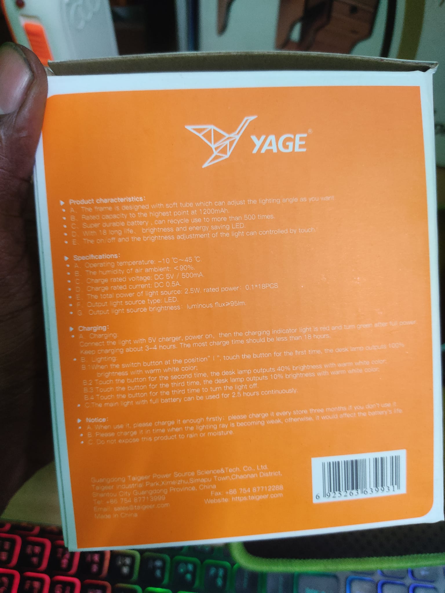 YAGE Desk Lamp Eye Protection Soft Light LED Table Lamp Rechargeable Learning Reading Led Bedroom Lamp YG-T119. 