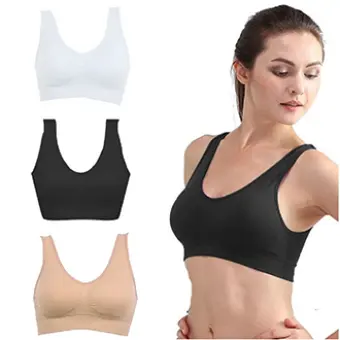 hot women in sports bras
