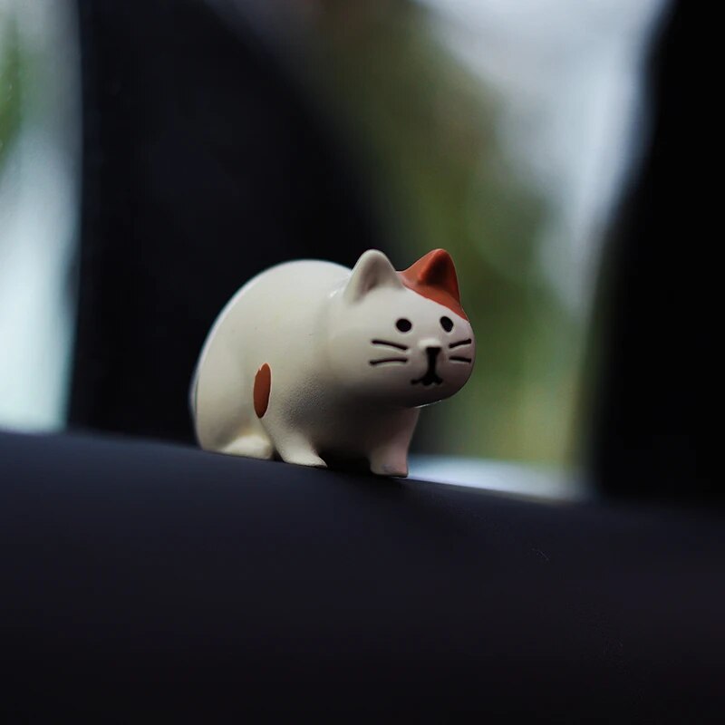 Cute Anime Kitten Car Interior Decoration Curious Kitten Action Figure Auto Dashboard Rearview Mirror Ornaments Car Accessories. 