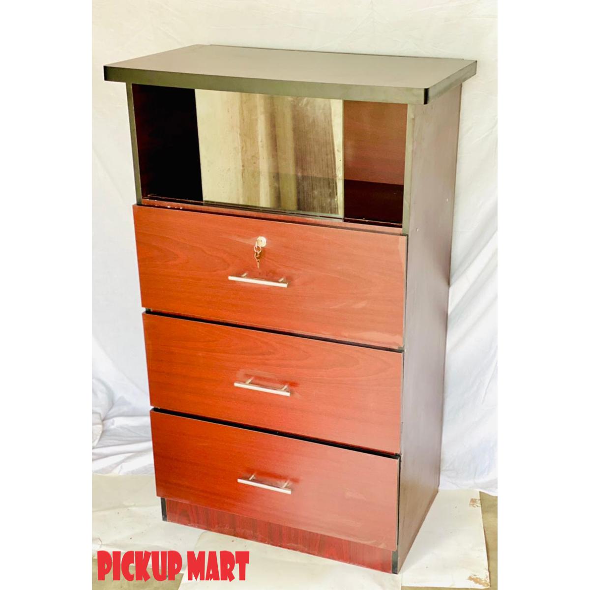 Single Wardrobe with Shelf