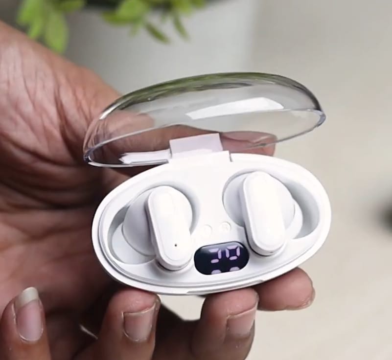 Mobicom TWS-T30 High-quality Bluetooth earbuds with 13mm large dynamic coil and led digital display - deep bass. 