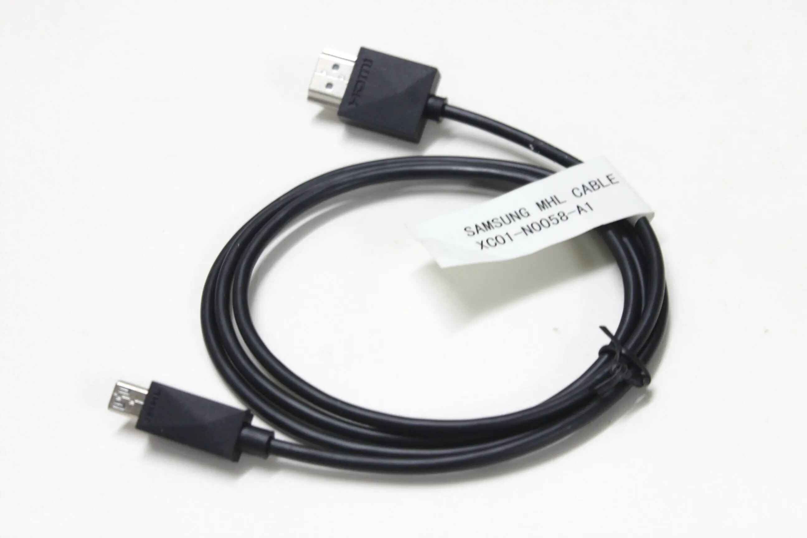 MHL 11-pin Micro USB to HDMI Cable for Samsung Galaxy S3 S4 S5, Note 2 3 4, Galaxy Tab 3, Tab S, Tab Pro. 