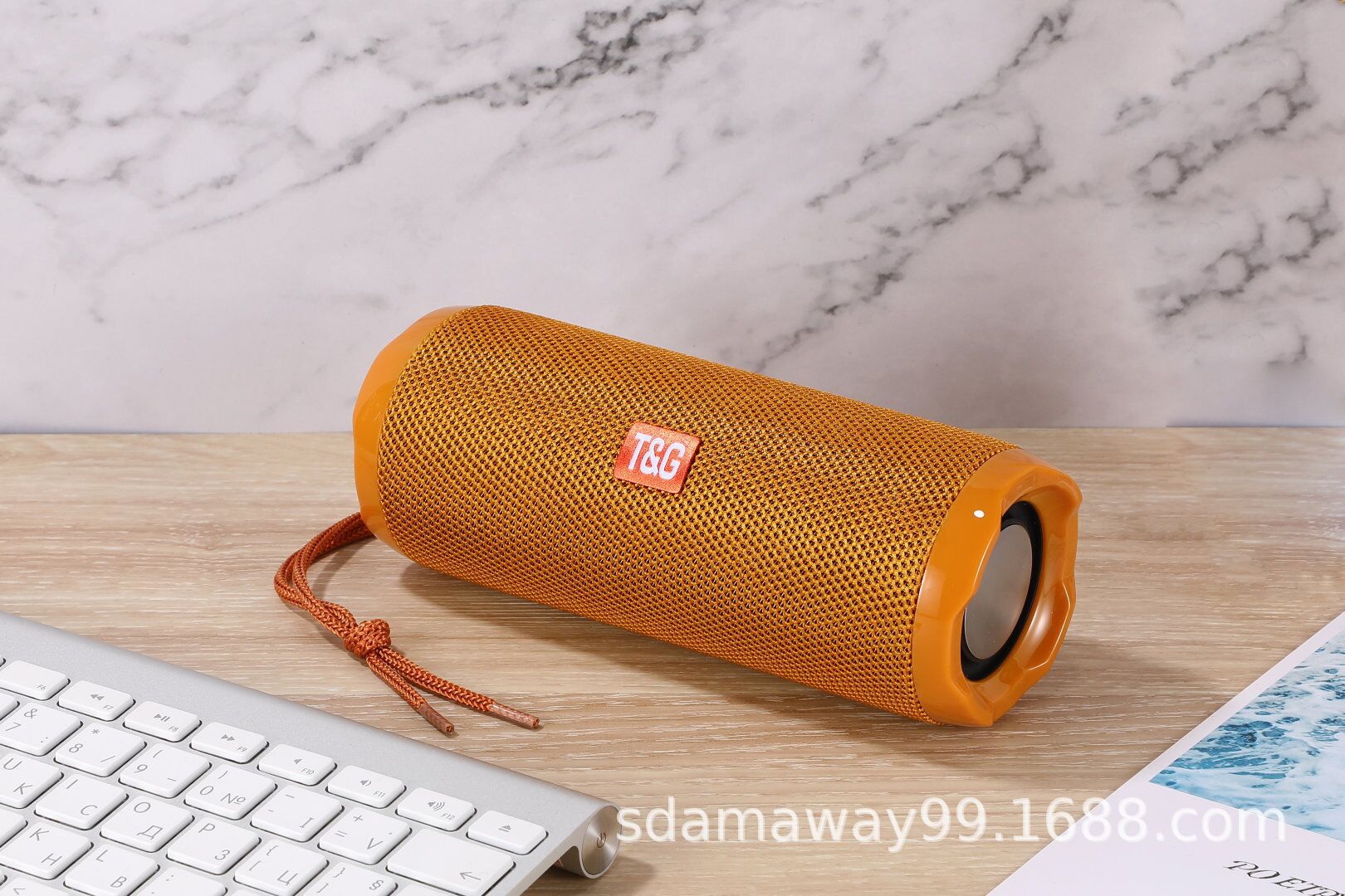 Cross-border TG191 wireless bluetooth speakerTWS fabric portable creative plug-in card U disk FM gift audio. 