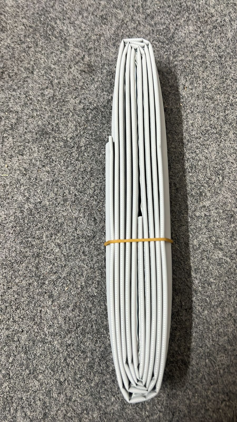 Window Seal Tape, Self-adhesive gap sealer, Windproof Foam Door Dust Stopper Rubber Strip for Sliding Windows 2Meter. 