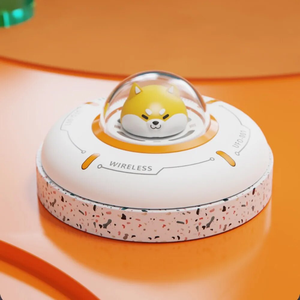 New O2 Project Creative UFO Design 15W Fast Magnet Wireless Charging Pad Magnetic Qi Wireless Charger for iPhone 12. 