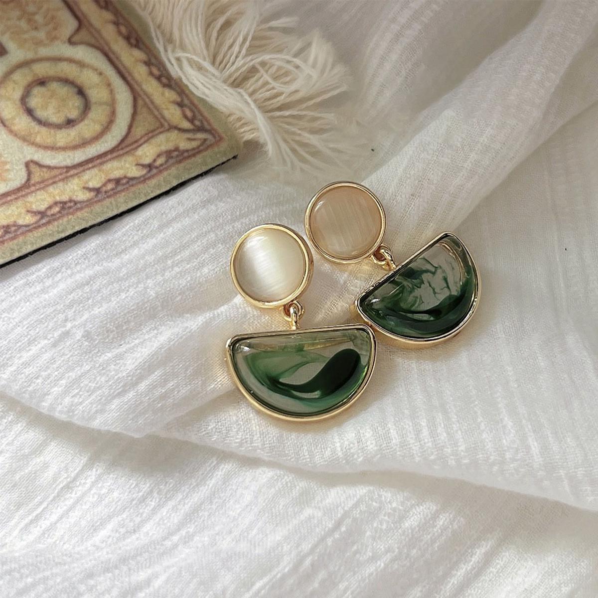 【Toy life hall】New Halo Dye Resin Round Earrings Girl