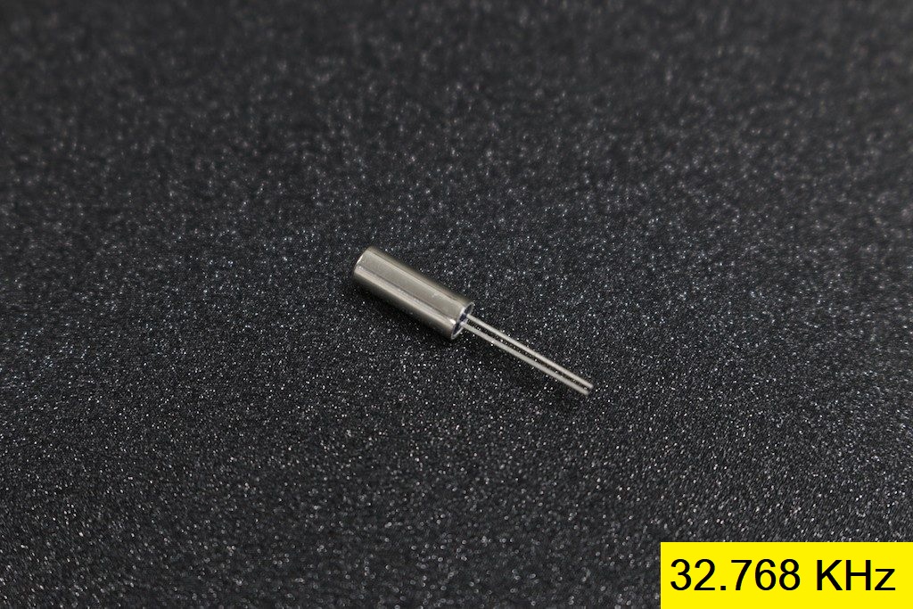 5Pcs- 32.768KHz RTC CRYSTAL Oscillators 32.768KHZ Cylindrical Real Time Clock Passive Quartz Crystal Glass Resonator Oscillators Frequency Generator 2 Pin Leads Terminals. 