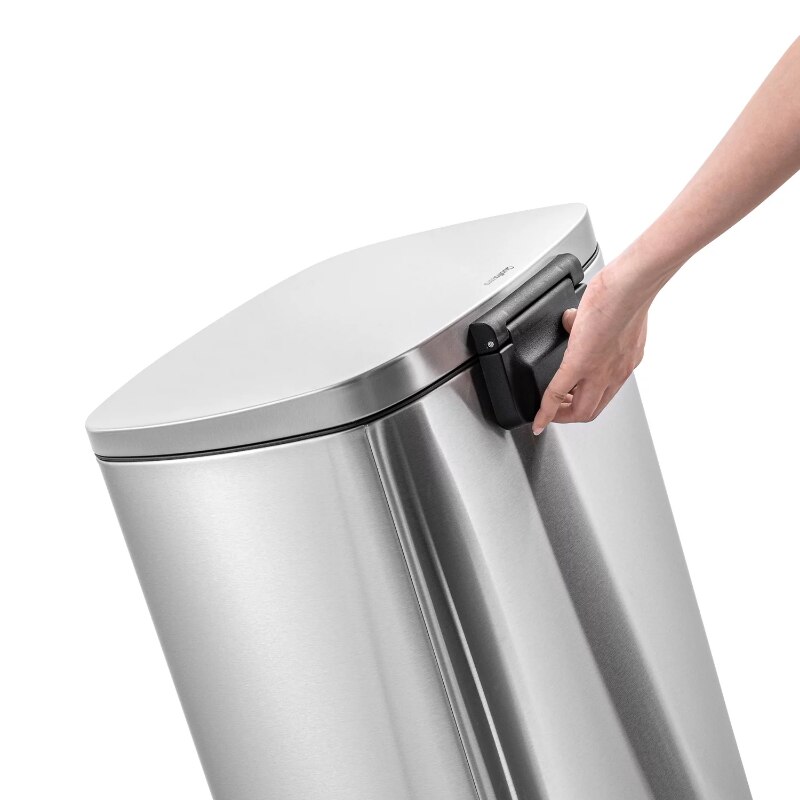 Qualiazero 13.2 Gallon Stainless Steel Trash Can Silver Step On Kitchen Garbage Can. 