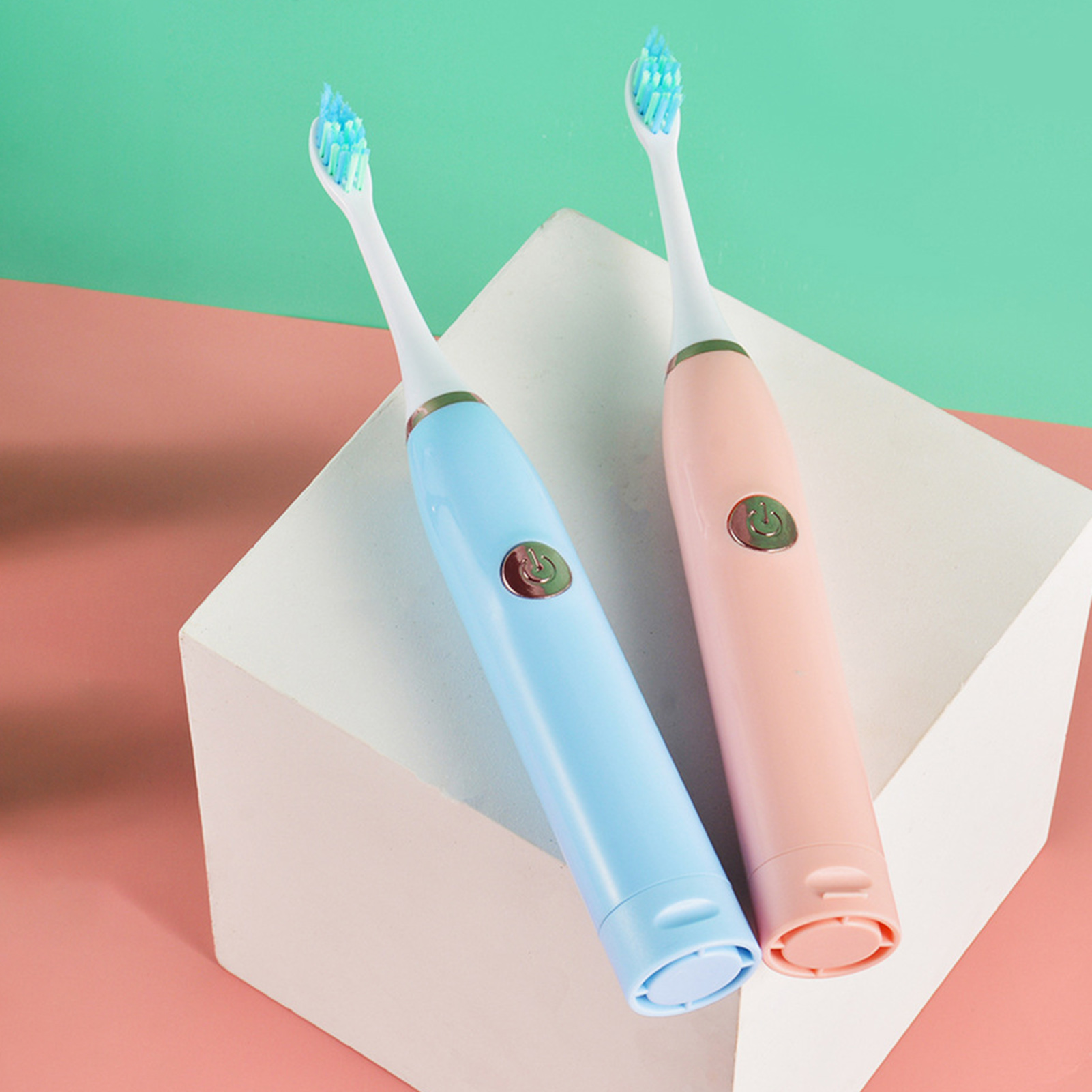 Universal Automatic Toothbrush High Vibration Frequency Deep Cleaning Low Voltage High Efficiency Electric Toothbrush for Home. 