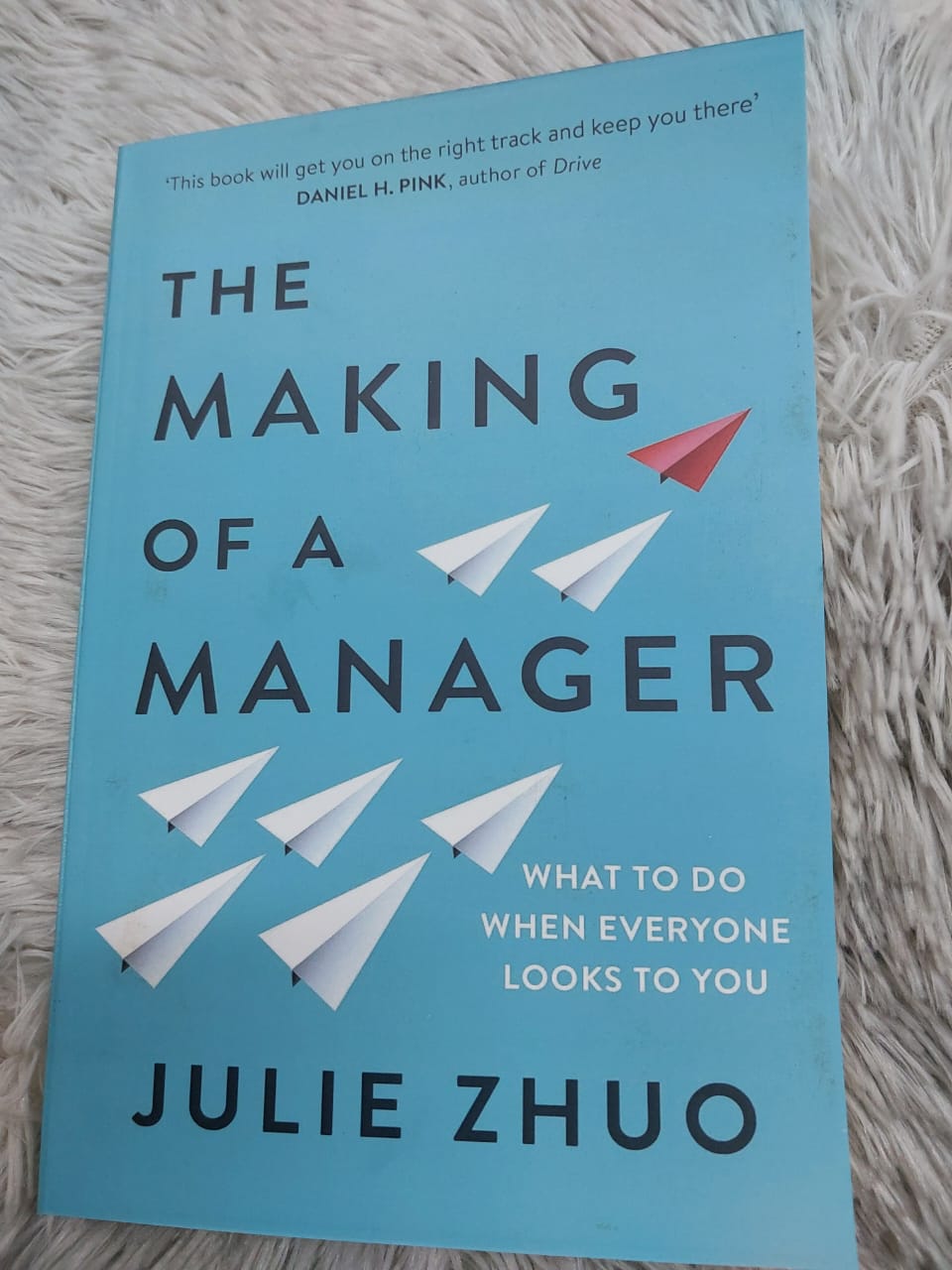 The Making of a Manager by Julie Zhuo - Paperback. 