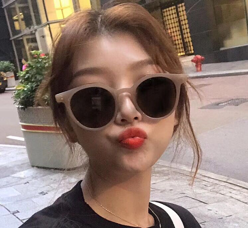 Korean version of the new 2021 retro brown round-frame sunglasses, Internet celebrity Aqin, Zhang Dayi, the same small-frame sunglasses, female batch