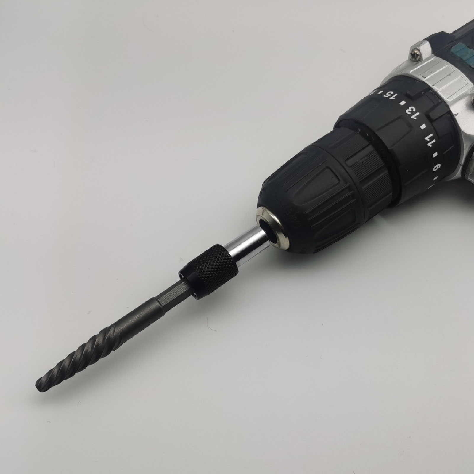 Bolt Extractor Set, Easy To Operate 11Pcs Damaged Screw Extractor Kit for Home. 