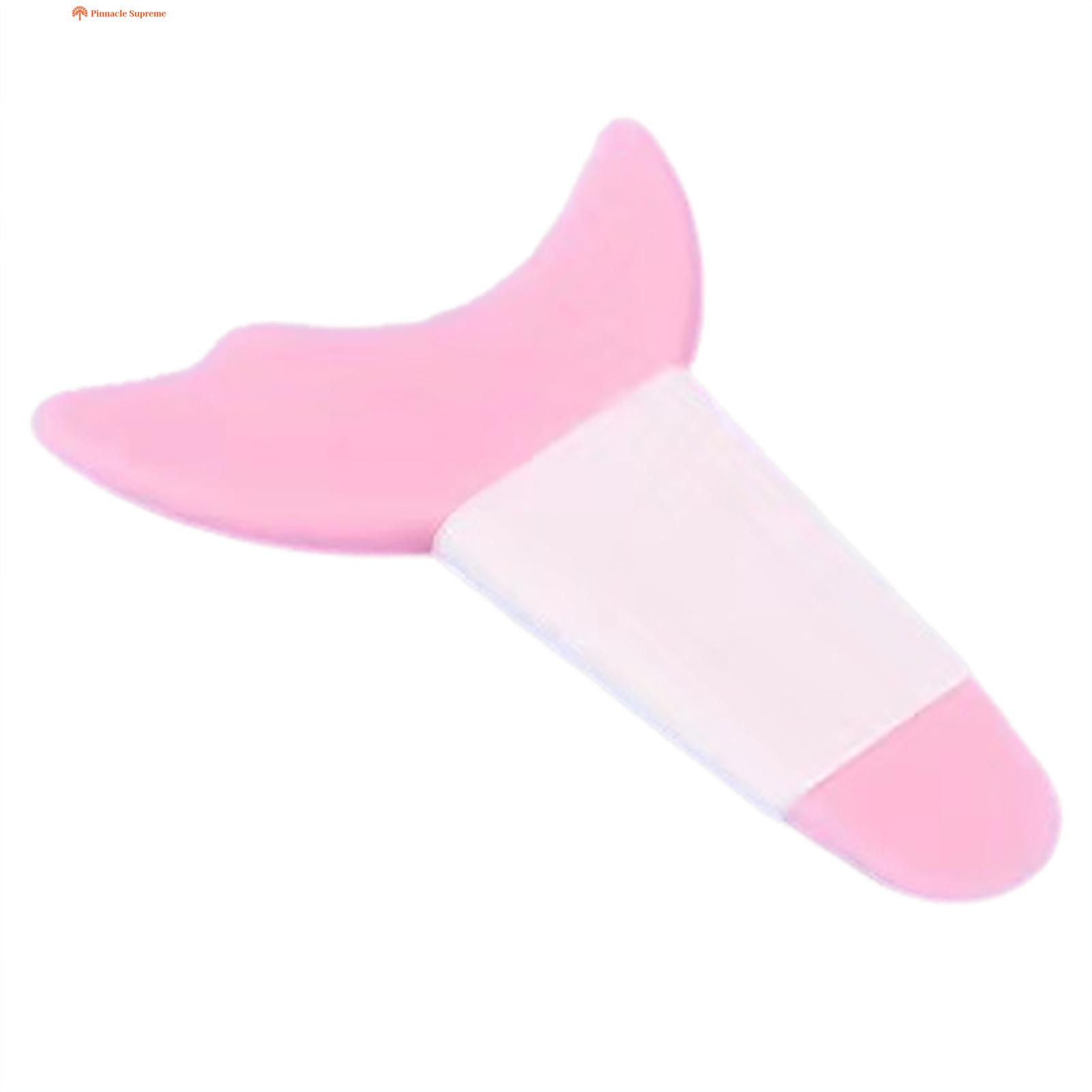 Eyeliner Auxiliary Tool Easy Eyeliner Tool for Perfect Eye Makeup Silicone Eyeliner Applicator for Beginners Comfortable Precise Eyeshadow Application Easy-to-use Eyeliner Helper. 