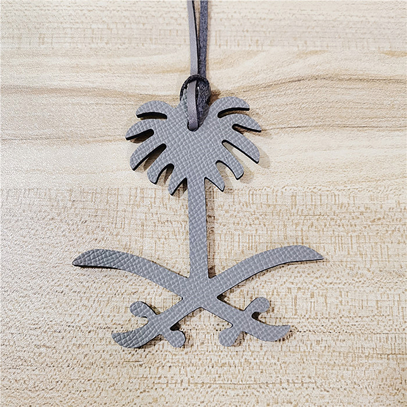 1PCS Natural Leather Saudi Map Date Palm Tree Keychain Ladies Backpack Pendant Ladies Bag Charm