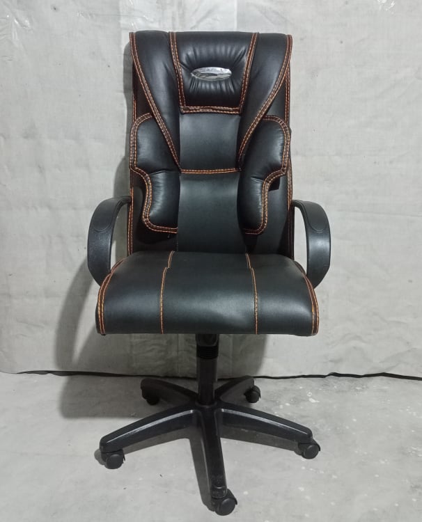 Swible Revolving Hi Back Chair For Home and Office Use .