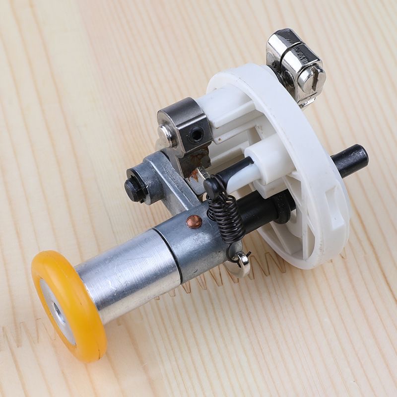 New 781 direct drive built-in winding machine, punching machine, industrial sewing machine, flat eye machine, flat head locksmith machine, buttonhole machine. 