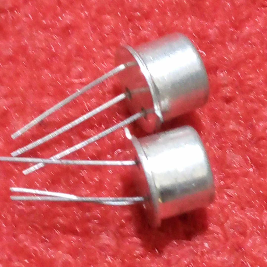 A Class 2N2905 2N-2905 2905 PNP Transistor 40V 800mA 800mW Bipolar Transistor TO-39 Metal Case 3 Pin Leads. 