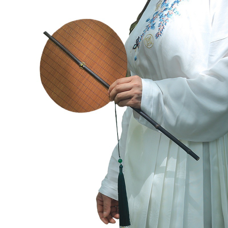 The ancient style purple bamboo waist fan Chinese wind roll fan can be folded and carried with you in summer with a handmade classical Chinese Hanfu fan. 
