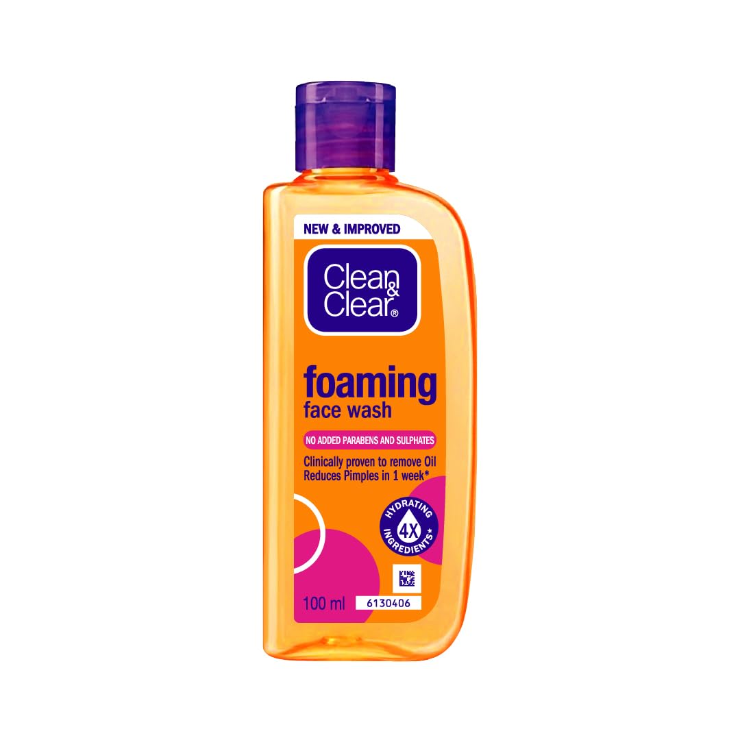 Clean & Clear Foaming Face Wash 100ml. 