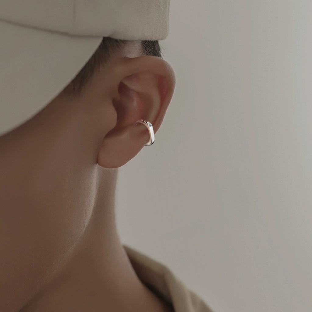 Boys' ear bone clips, simple and cold style, U-shaped glossy ear bone clips, men's earrings, plain hoops, versatile ear clips without piercings