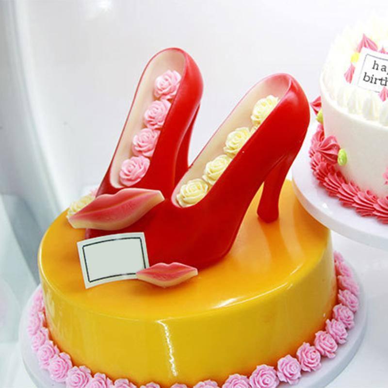 shoe mold for cake decorating