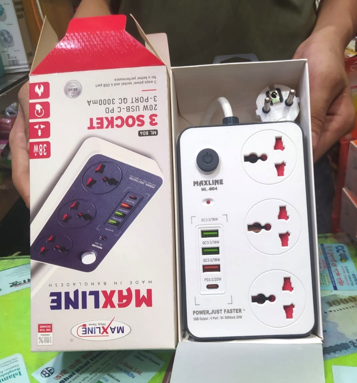 Maxline ML-804, 3 Socket & 4 USB With Lightning Port Fast Charging PD20W QC3.0 Multiplug Power Strip USB-C Output: 20W max (PD3.0). 