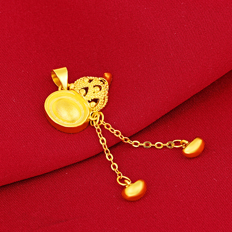 Vietnam Shajin Fuyun head gourd abacus pendant frosted surface vacuum gilding live stall direct supply source. 