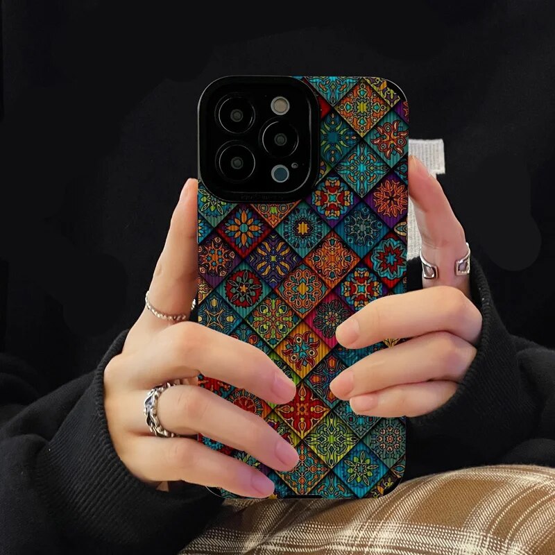 Colorful Diamond Lattice Totem Phone Case For iPhone 15 11 12 13 14 Pro Max 14plus X XR XS Max 7 8 Plus Shockproof Back Cover. 